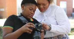 Gairah Fotografi Membantu Remaja Dallas Melewati Masa Sulit